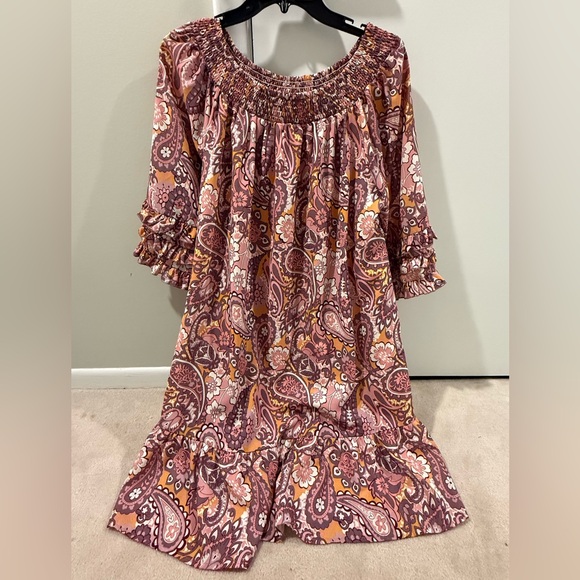 Grace + Karma Dresses & Skirts - Bohemian Long Sleeve Paisley Dress